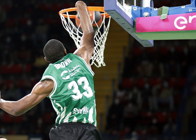 爱游戏体育-尼斯迎西甲关键赛，今晚篮板制胜，态度坚定，赛季目标并未改变(今日西甲比赛)